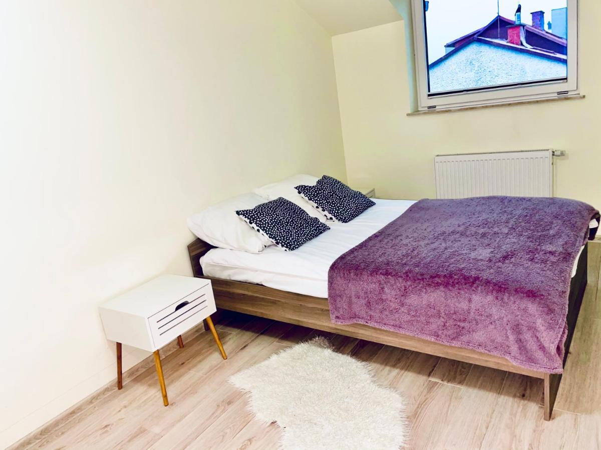Apartament 48M W Centrum Grojca Grojec  Экстерьер фото