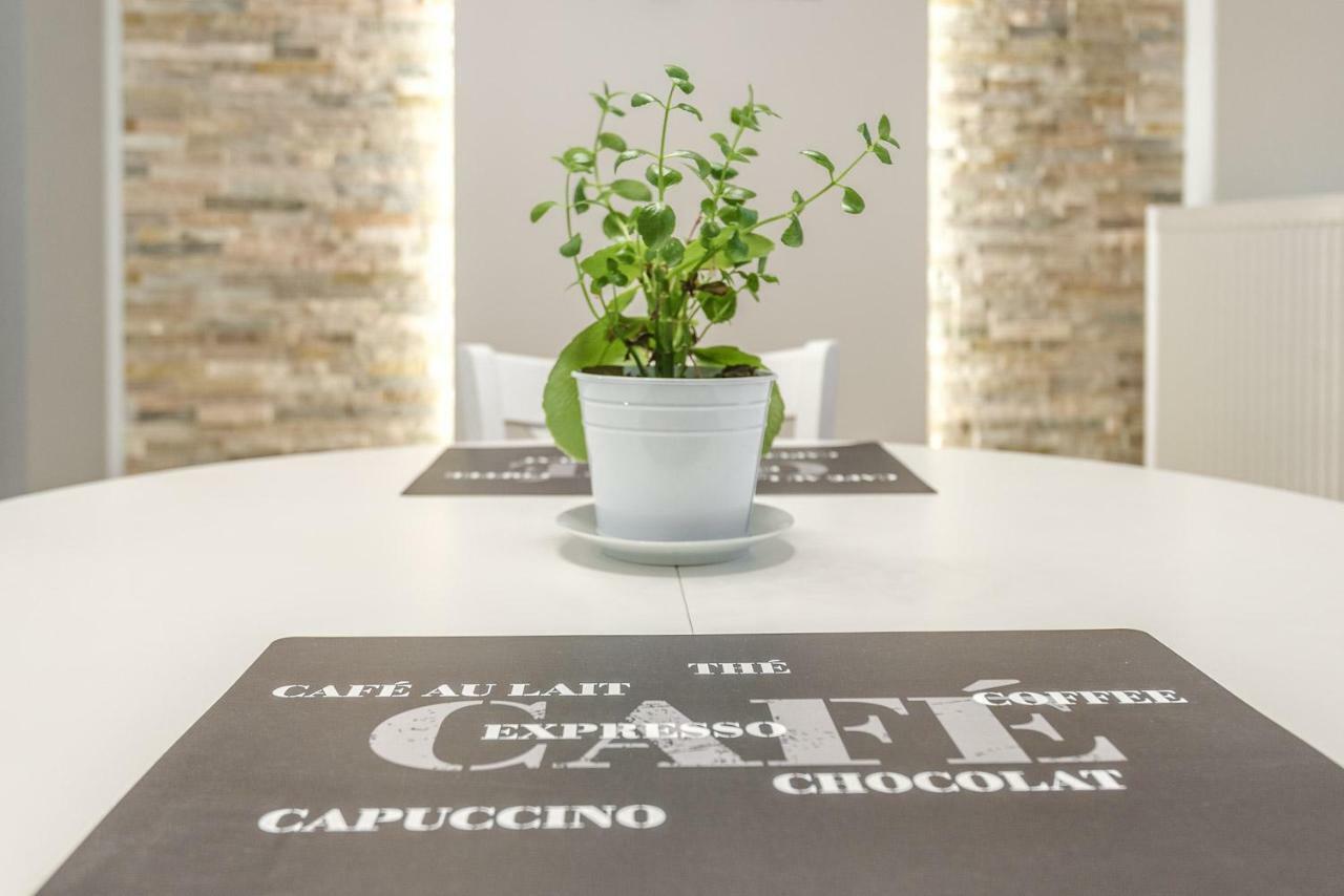 Apartament 48M W Centrum Grojca Grojec  Экстерьер фото