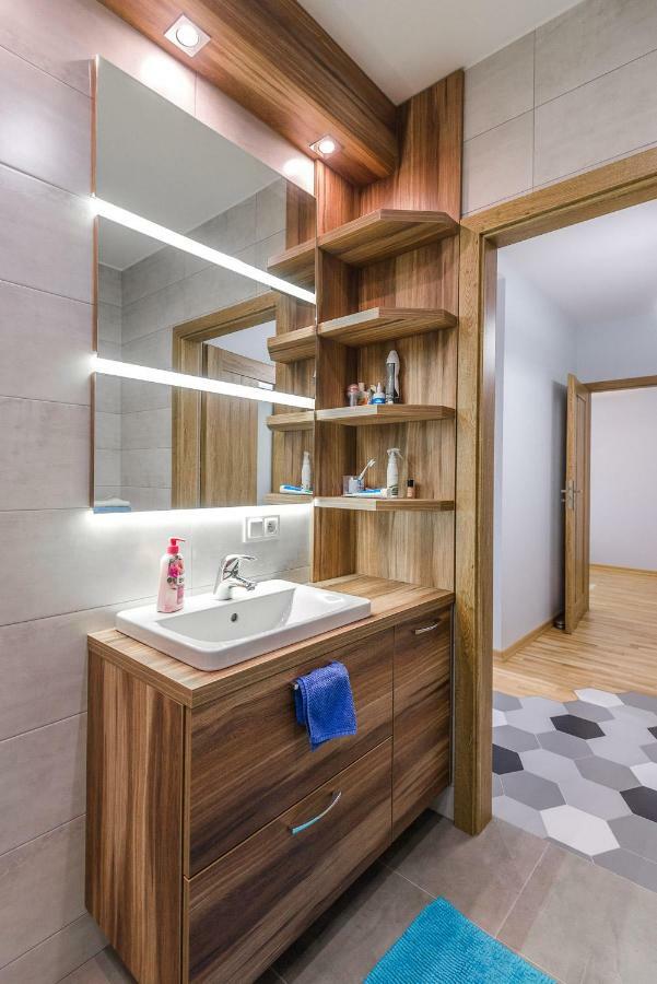Apartament 48M W Centrum Grojca Grojec  Экстерьер фото