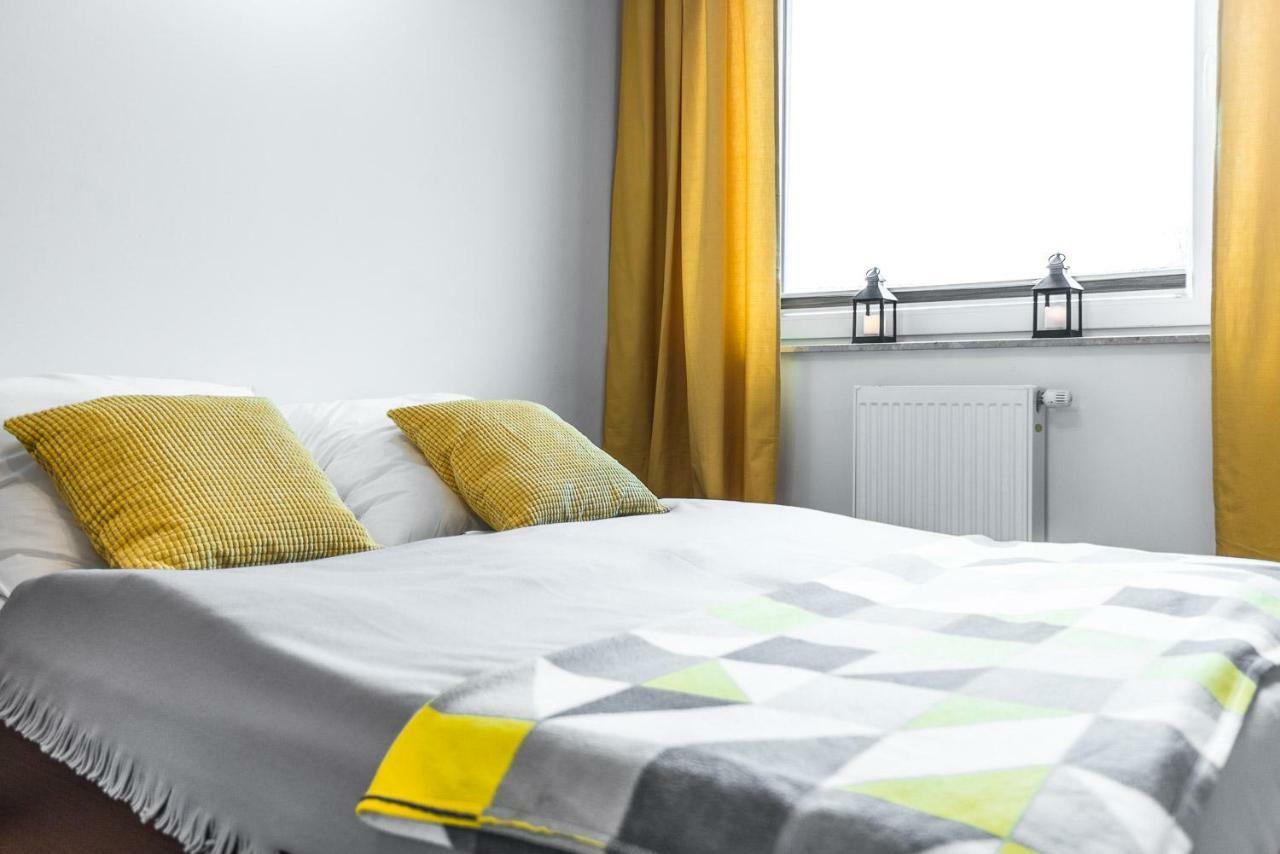 Apartament 48M W Centrum Grojca Grojec  Экстерьер фото