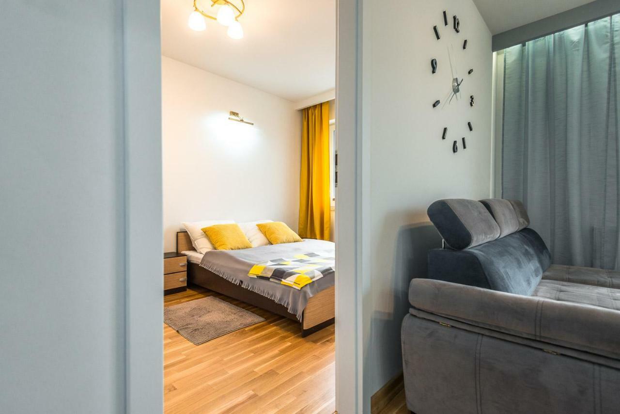 Apartament 48M W Centrum Grojca Grojec  Экстерьер фото